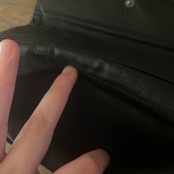 Bueno monogram wallet . Looks like vintage to me . Gray and black - Picture 5 of 12